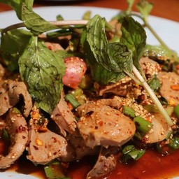 ลาบสุกเครื่องใน