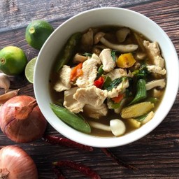 แกงอ่อมไก่