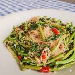 หมี่กระเฉด มังสวิรัติ