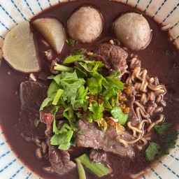 ก๋วยเตี๋ยวเนื้อรวม