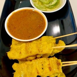 หม่ำเตี๋ยวเรือรังสิต