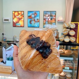 ครัวซองต์ ช็อกโกแลต