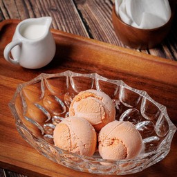 ไอติมชาไทย ขนมปัง