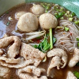 ก๋วยเตี๋ยวเรือบางรัก