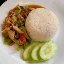 อาหารตามสั่งแม่พู่