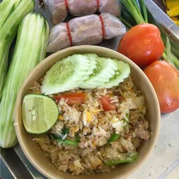ข้าวผัดแหนมสด