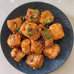 เต้าหู้ทอด炸豆腐