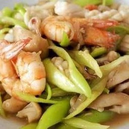ข้าวราดพริกอ่อนทะเล