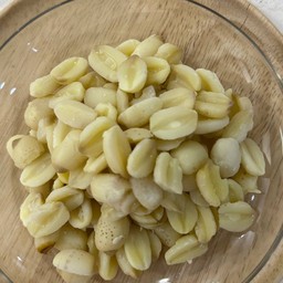 เม็ดบัว