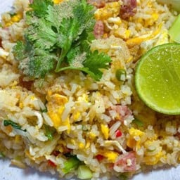 ข้าวผัดแหนม