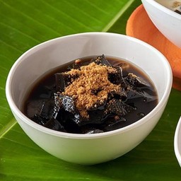 เฉาก๊วยในน้ำเชื่อม