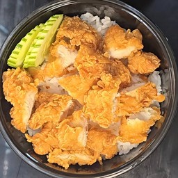 ข้าว ไก่ทอด (แยกซอส)