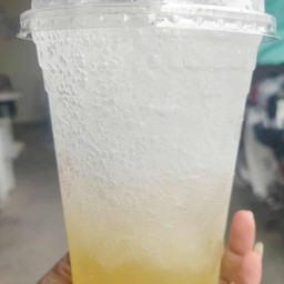 น้ำผึ้งมะนาวโซดา (แก้วโอ่ง)