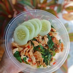 กระเพราหมูชิ้น