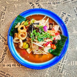 ตำลาวหมูยอแค๊บหมู