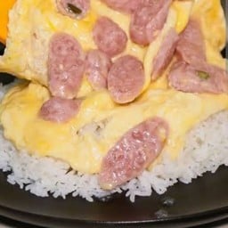 ข้าวไข่ข้นแหนม