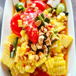 ตำไทยข้าวโพดไข่เค็ม
