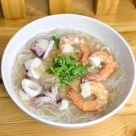 ก๋วยจั๊บญวณหมึก