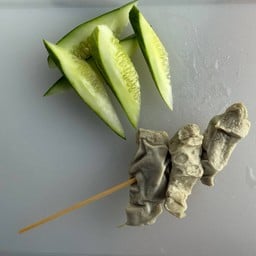 ลูกชิ้นปลาระเบิดรักบี้