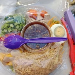 แก้มอ้วน ตำ ยำ เมี่ยง เพชรบุรี