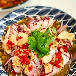 ปลาหมึกนึ่งมะนาว (กับข้าว)