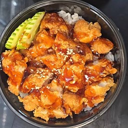 ข้าว ไก่ทอด ราดซอส