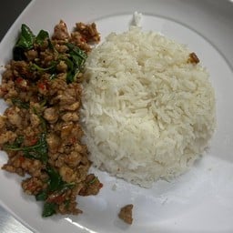 ข้าวกะเพราหมูสับ