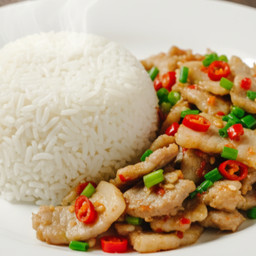 ข้าวหมูคั่วพริกเกลือ