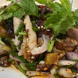 น้ำตกไก่ย่าง