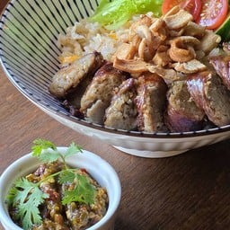 ข้าวผัดออเดิร์ฟเมือง