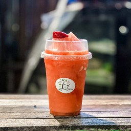 น้ำสตรอเบอรี่