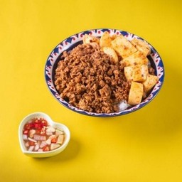 ข้าวหน้าหม่าล่า (ราคานี้ไม่รวมไข่)