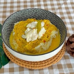 ขนมจีนน้ำยาปูก้อนอาซ้อ