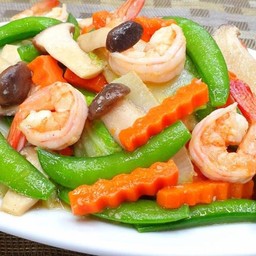 ผัดผักรวมกุ้ง