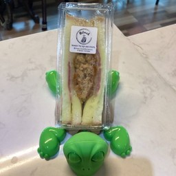 แซนวิชโบราบ หวานน้อย