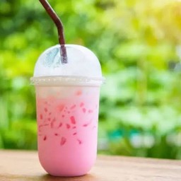 นมชมพูเย็น