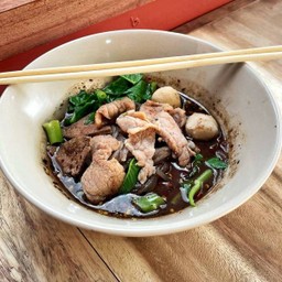 เตี๋ยวเรือหมู
