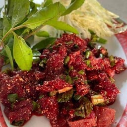 ร้านส้มตำเมืองเกินร้อย