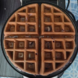 วาฟเฟิลบ้าบิ่นมะพร้าวน้ำหอม