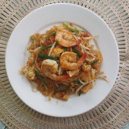 ผัดไทบ้านเขียว