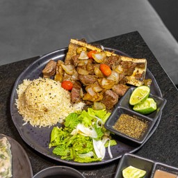 ข้าวผัดมันเนื้อ กับ สันในหั่นเต๋าย่าง