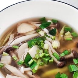 ต้มยำเห็ดรวม น้ำใส มังสวิรัติ