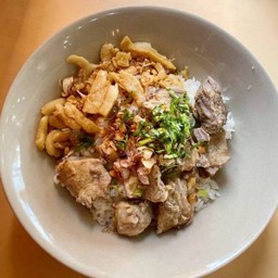 ข้าวลวกแห้งหมูหมัก