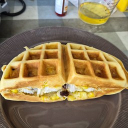 ปังเปา วาฟเฟิลใส้ทะลัก สาขากว้านพะเยา