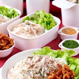 กินเส้นหมี่ไก่ฉีก (สูตรเด็ด)