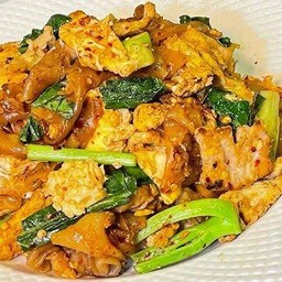 ผัดซีอิ๊วหมู/ไก่