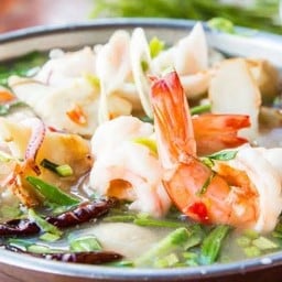 ต้มโป๊ะแตก