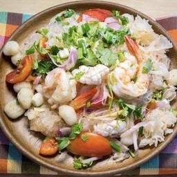 ပင်လယ်စာသုပ်  SEAFOOD SALAD