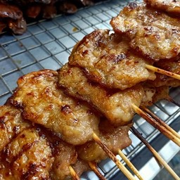 หมูปิ้งนมสด