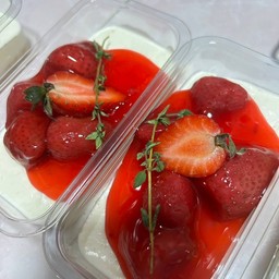 สตอเบอร์ลี่ีสพาย